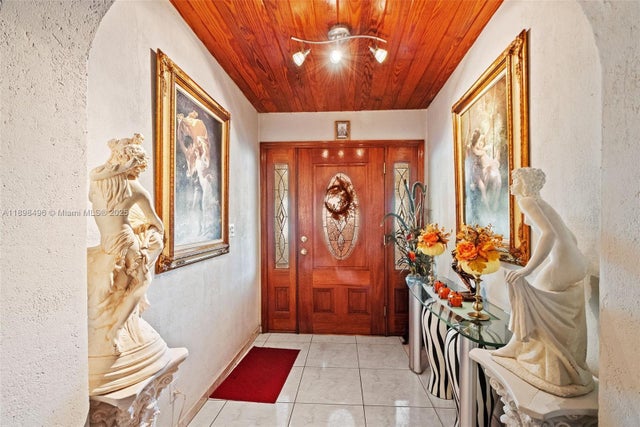 4 of 25 - 100 E 37th St, Hialeah, FL