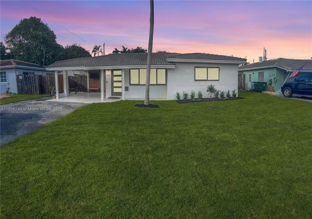 2 of 41 - 351 Ne 43rd St, Oakland Park, FL