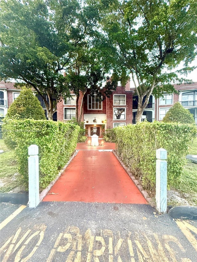 3760 Inverrary Dr 3d, Lauderhill