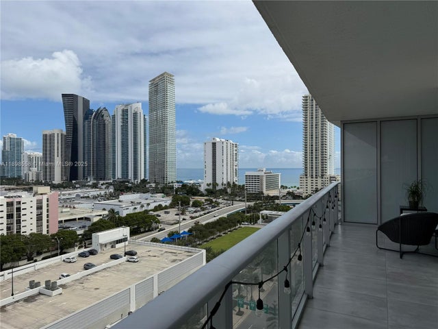 3 of 19 - 300 Sunny Isles Blvd 4-1405, Sunny Isles Beach, FL