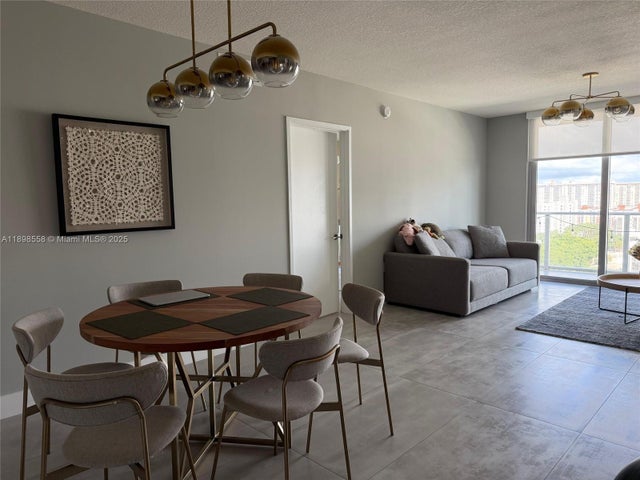 5 of 19 - 300 Sunny Isles Blvd 4-1405, Sunny Isles Beach, FL