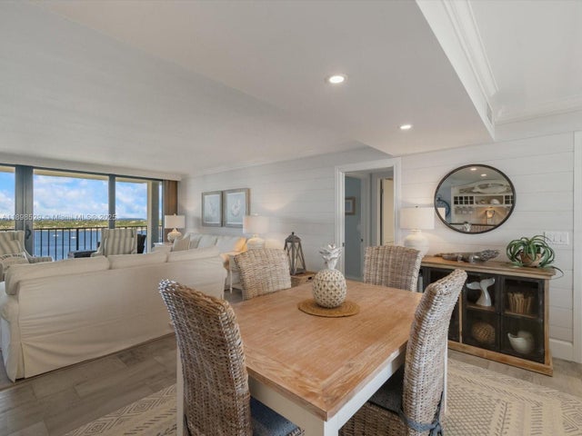 3 of 42 - 136 Lakeshore Dr Ph-13, North Palm Beach, FL