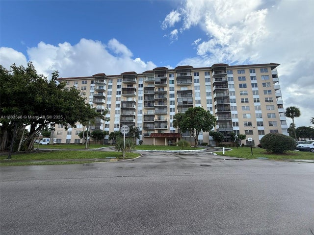 2 of 17 - 4174 Inverrary Dr 604, Lauderhill, FL