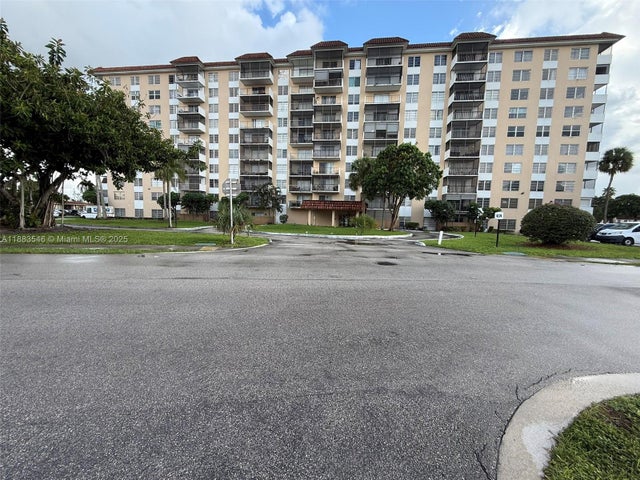 3 of 17 - 4174 Inverrary Dr 604, Lauderhill, FL