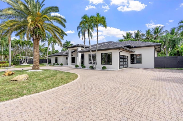 4 of 70 - 7755 Sw 85th Ct, Miami, FL