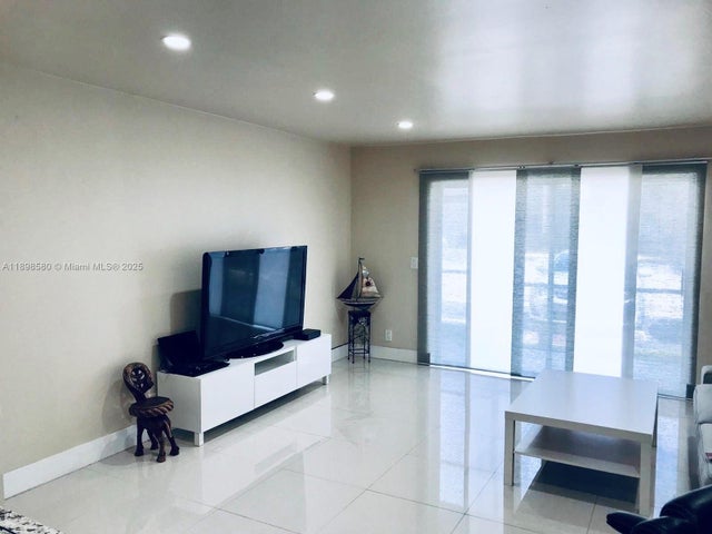 5 of 14 - 5790 Stirling Rd 108, Hollywood, FL