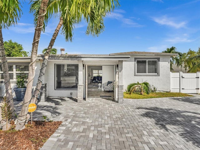 2 of 63 - 100 Nw 8th Ave, Hallandale Beach, FL