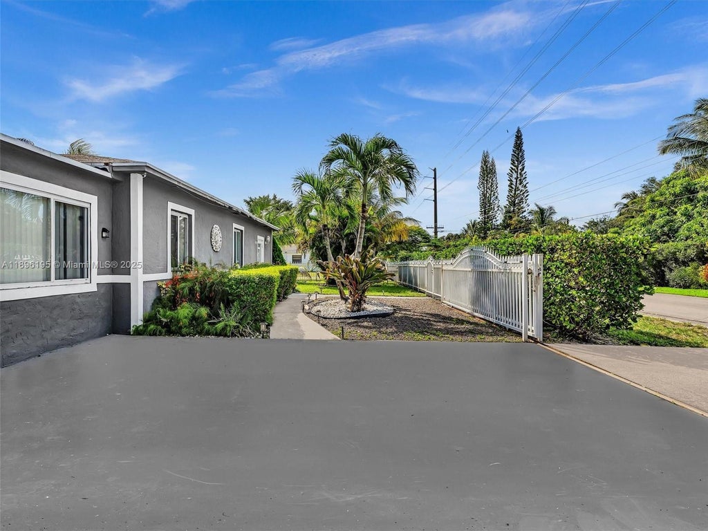 10055 Nw 5th Ave, Unincorporated Dade