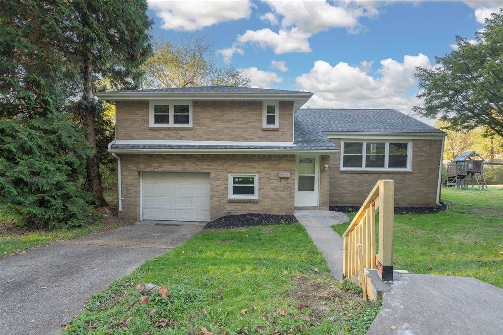 3201 Michael Street, West Mifflin