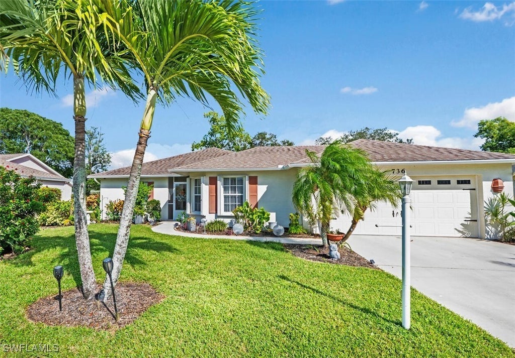 736 Charlemagne Blvd, Naples