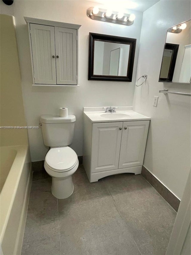 3 of 16 - 3660 N 56th Ave 609, Hollywood, FL