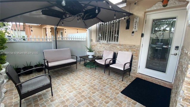 4 of 11 - 19764 Nw 54 Ave, Miami Gardens, FL