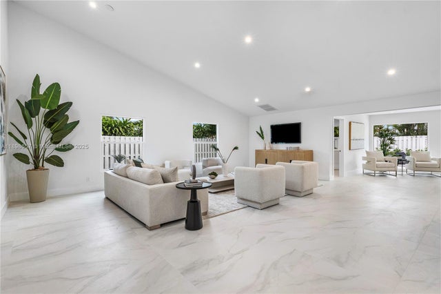 2 of 45 - 1338 Sw 13th St, Boca Raton, FL