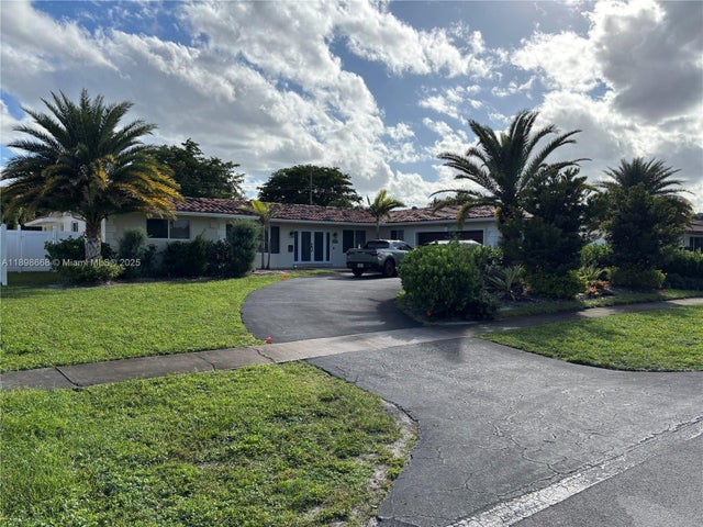 1 of 19 - 4812 Van Buren St, Hollywood, FL