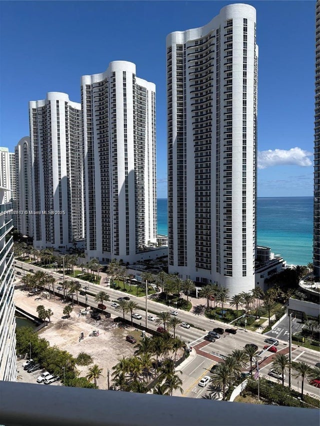 3 of 3 - 100 Bayview Dr Ph11, Sunny Isles Beach, FL