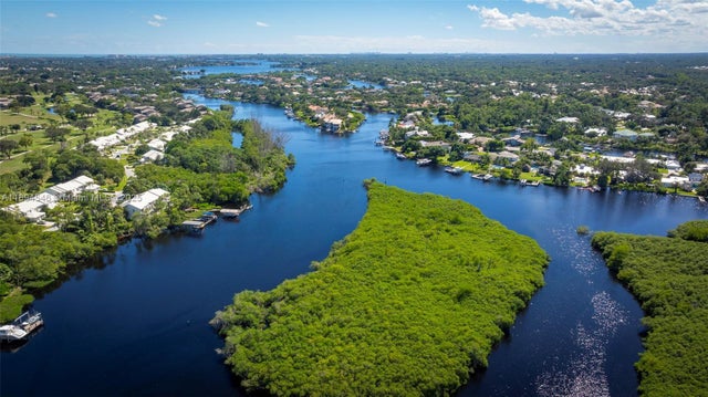 3 of 47 - 8853 Se Riverfront Ter, Jupiter, FL
