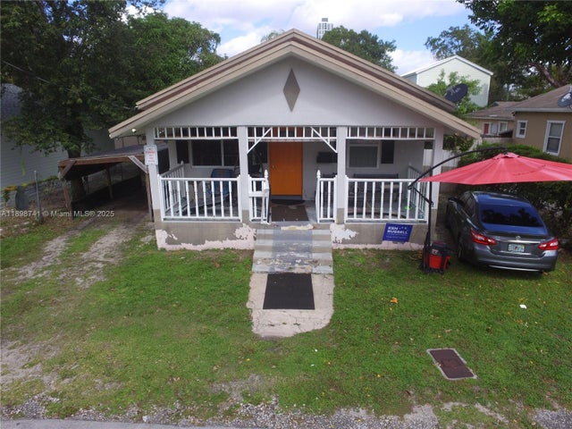 1 of 7 - 3759 Florida Ave, Miami, FL