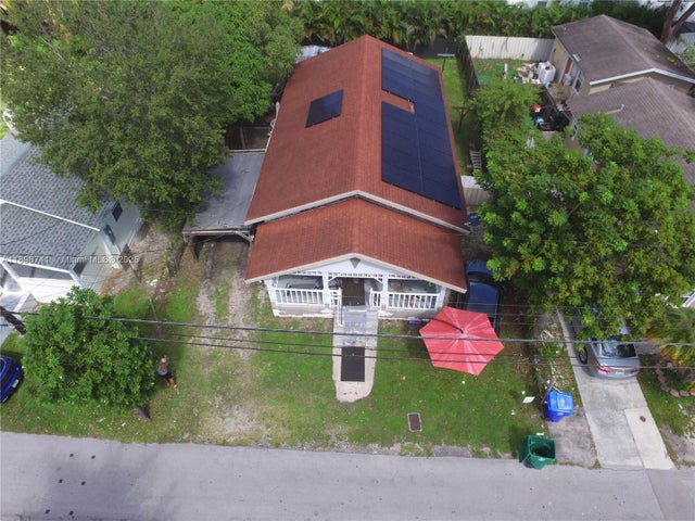 2 of 7 - 3759 Florida Ave, Miami, FL