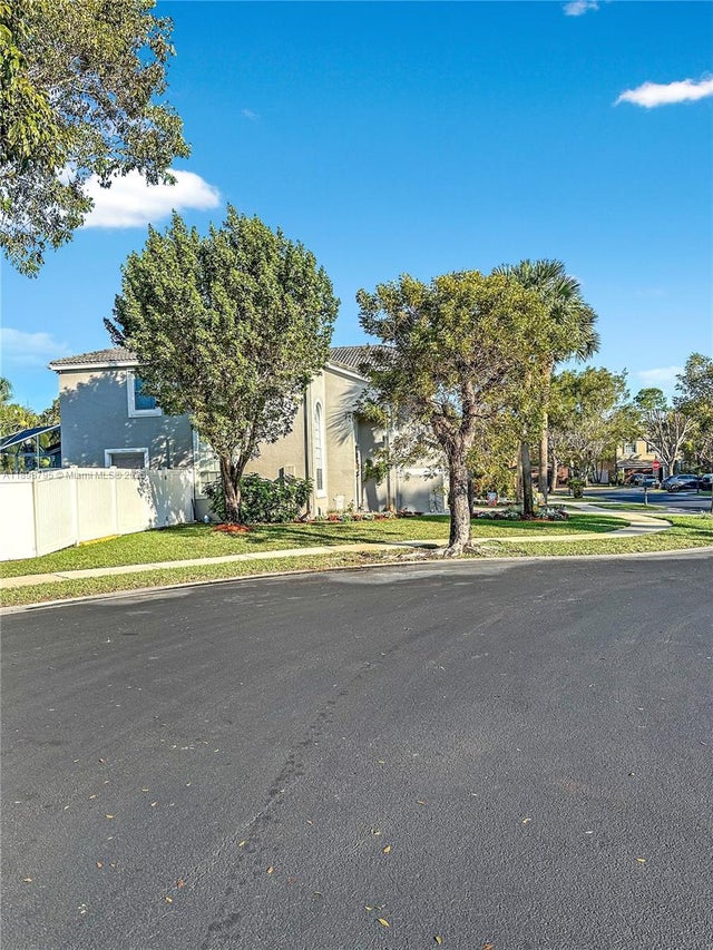 4 of 71 - 1462 Running Oak Ct, Royal Palm Beach, FL