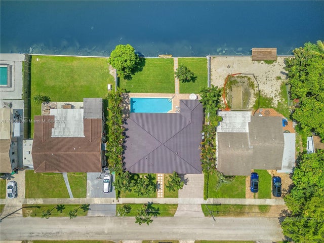 4 of 57 - 21100 Ne 25th Ct, Miami, FL