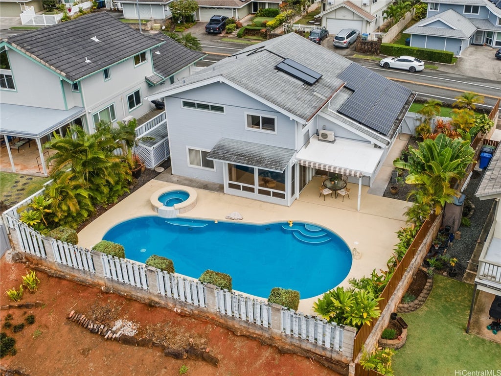 1604 Kanapuu Drive, Kailua