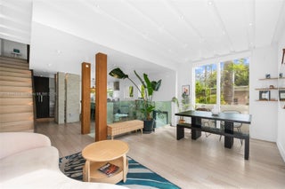 Photo of Listing #A11898762