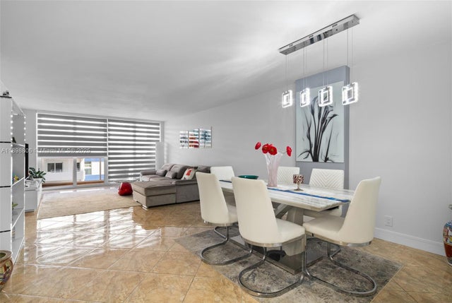 4 of 40 - 3140 S Ocean Dr 708, Hallandale Beach, FL