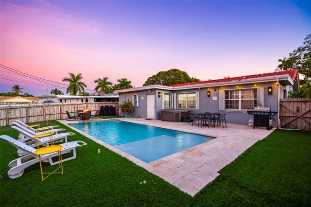 4 of 94 - 1305 Funston St, Hollywood, FL