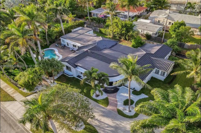 5 of 37 - 725 Harrison St, Hollywood, FL