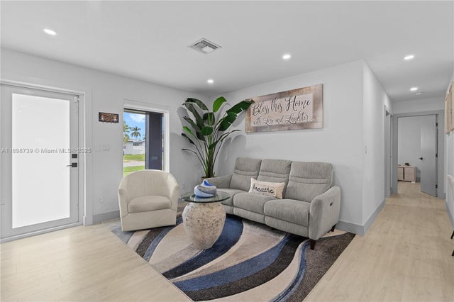 3 of 47 - 11350 Sw 57th St, Miami, FL