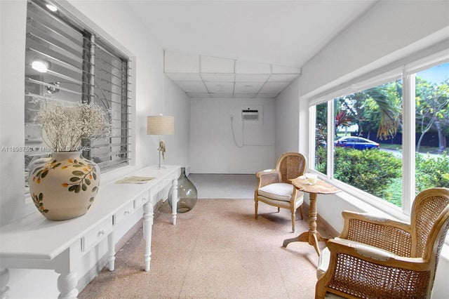 4 of 35 - 231 Ne 43rd St, Miami, FL