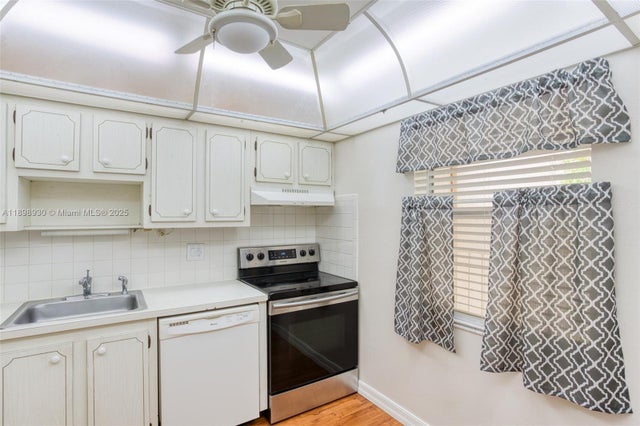3 of 19 - 1005 Country Club Dr 408, Margate, FL