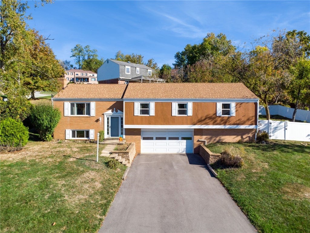 240 Clare Drive, North Strabane