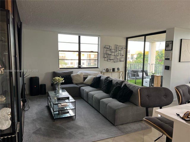 3 of 24 - 6190 Woodlands Blvd 517, Tamarac, FL