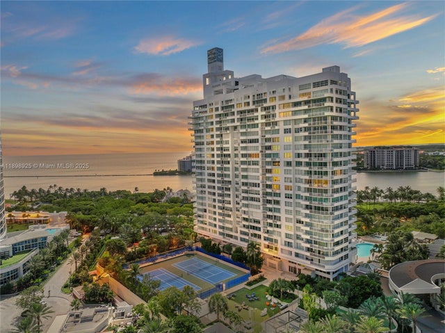 1 of 44 - 400 S Pointe Dr 910, Miami Beach, FL