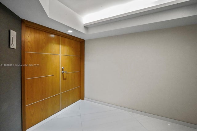2 of 44 - 400 S Pointe Dr 910, Miami Beach, FL