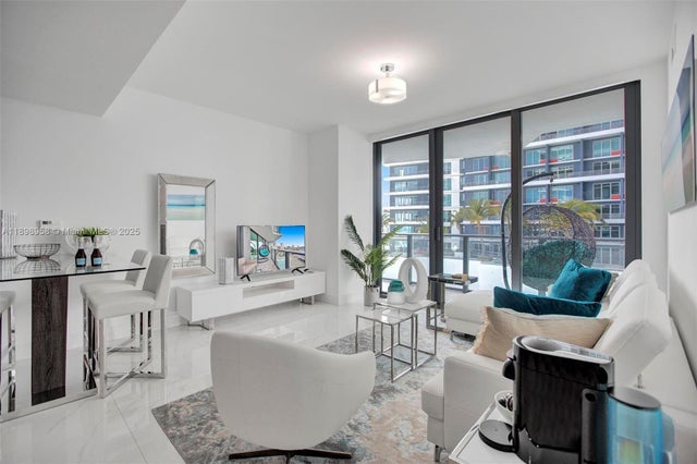 1 of 37 - 1300 S Miami Ave 1407, Miami, FL