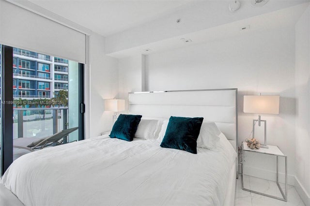 3 of 37 - 1300 S Miami Ave 1407, Miami, FL