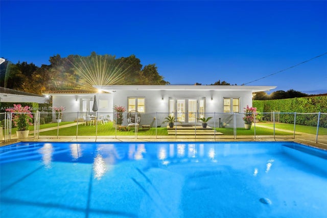 437 Bird Rd, Coral Gables