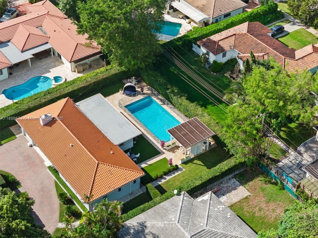 5 of 44 - 437 Bird Rd, Coral Gables, FL