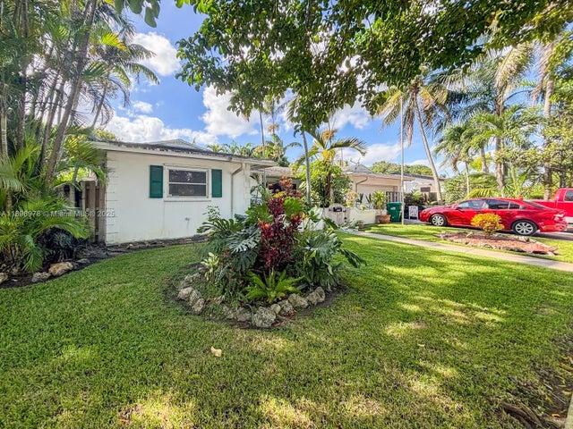1 of 13 - 18730 Sw 90th Ave, Cutler Bay, FL