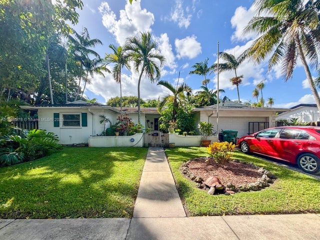 2 of 13 - 18730 Sw 90th Ave, Cutler Bay, FL