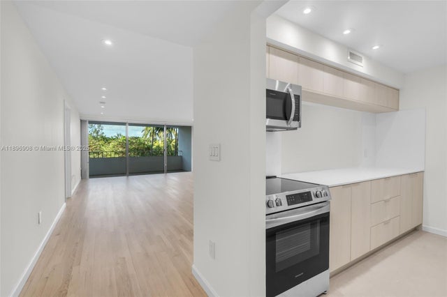 4 of 27 - 155 Ocean Lane Dr 302, Key Biscayne, FL