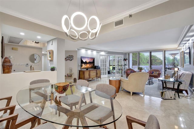 5 of 55 - 1000 Island Blvd 302, Aventura, FL