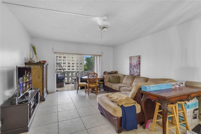 3 of 26 - 4350 Hillcrest Dr 314, Hollywood, FL