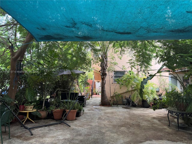 901 Sw 19th Ave, Miami