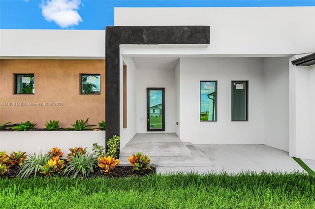 4 of 28 - 4113 Nw 36th Ln, Cape Coral, FL