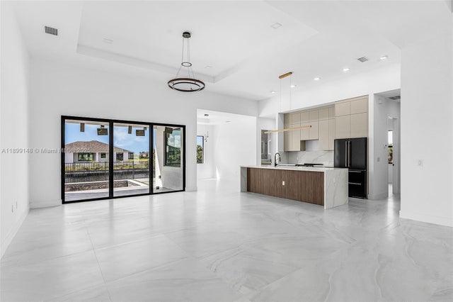 5 of 28 - 4113 Nw 36th Ln, Cape Coral, FL