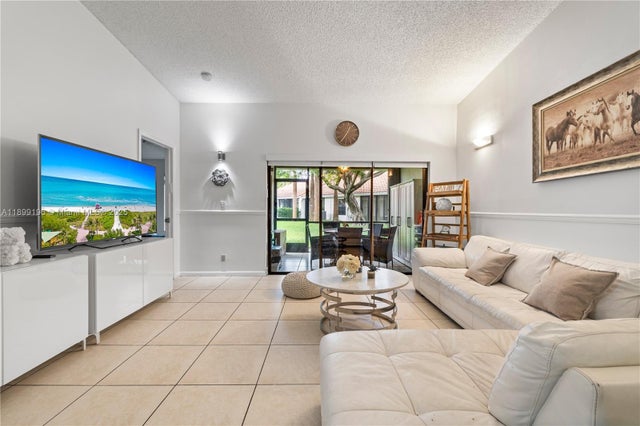 5 of 27 - 21240 Harbor Way 285-28, Aventura, FL