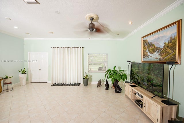 4 of 21 - 13070 Nw 5th St, Pembroke Pines, FL